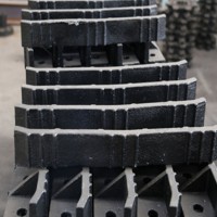 配件厂家供应刮板机30T压链块 刮板机架体 矿用压链器