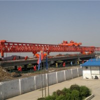 四川泸州架桥机出租200吨架桥机过铁路线
